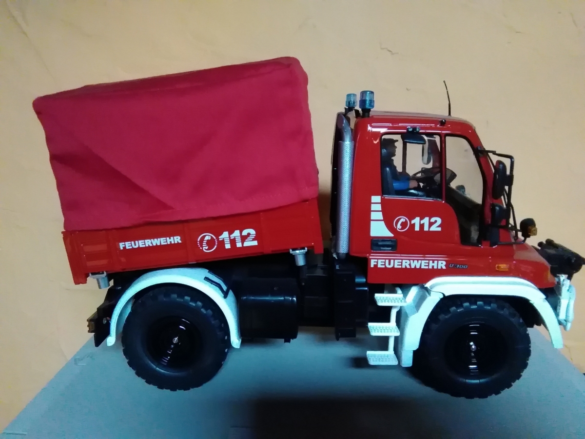 Carson Mercedes Unimog Feuerwehr