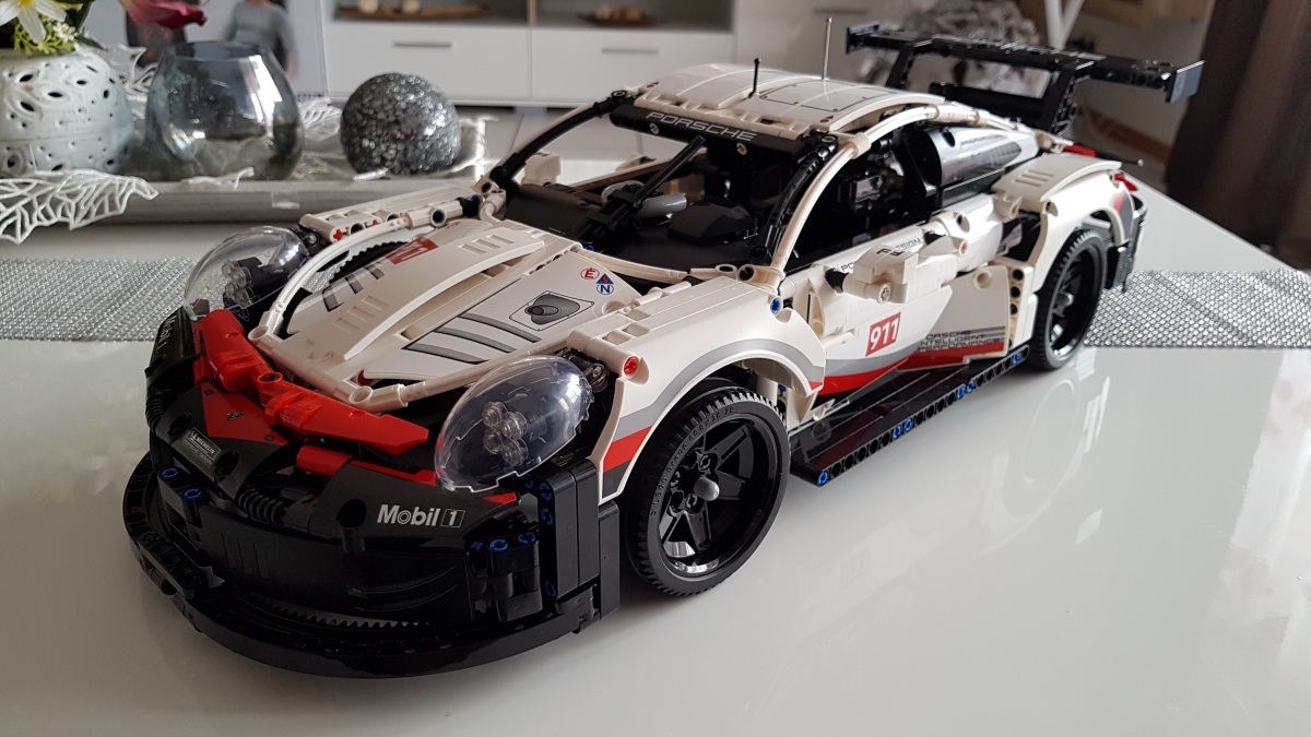 Lego Technic 42096 Porsche 911 RSR