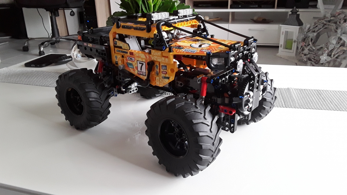 Lego Technic 42099 4x4 X-treme Offroader