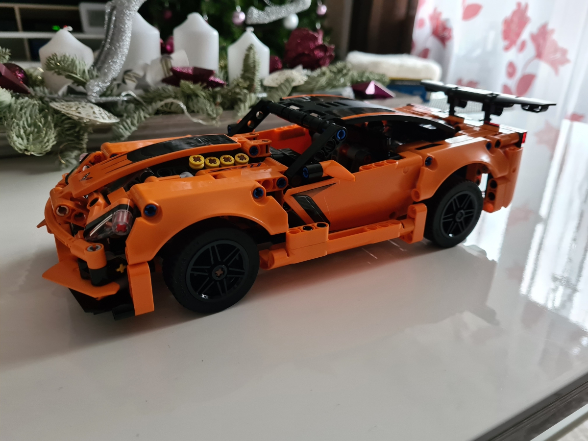 Lego Technic 42093 Chevrolet Corvette ZR1