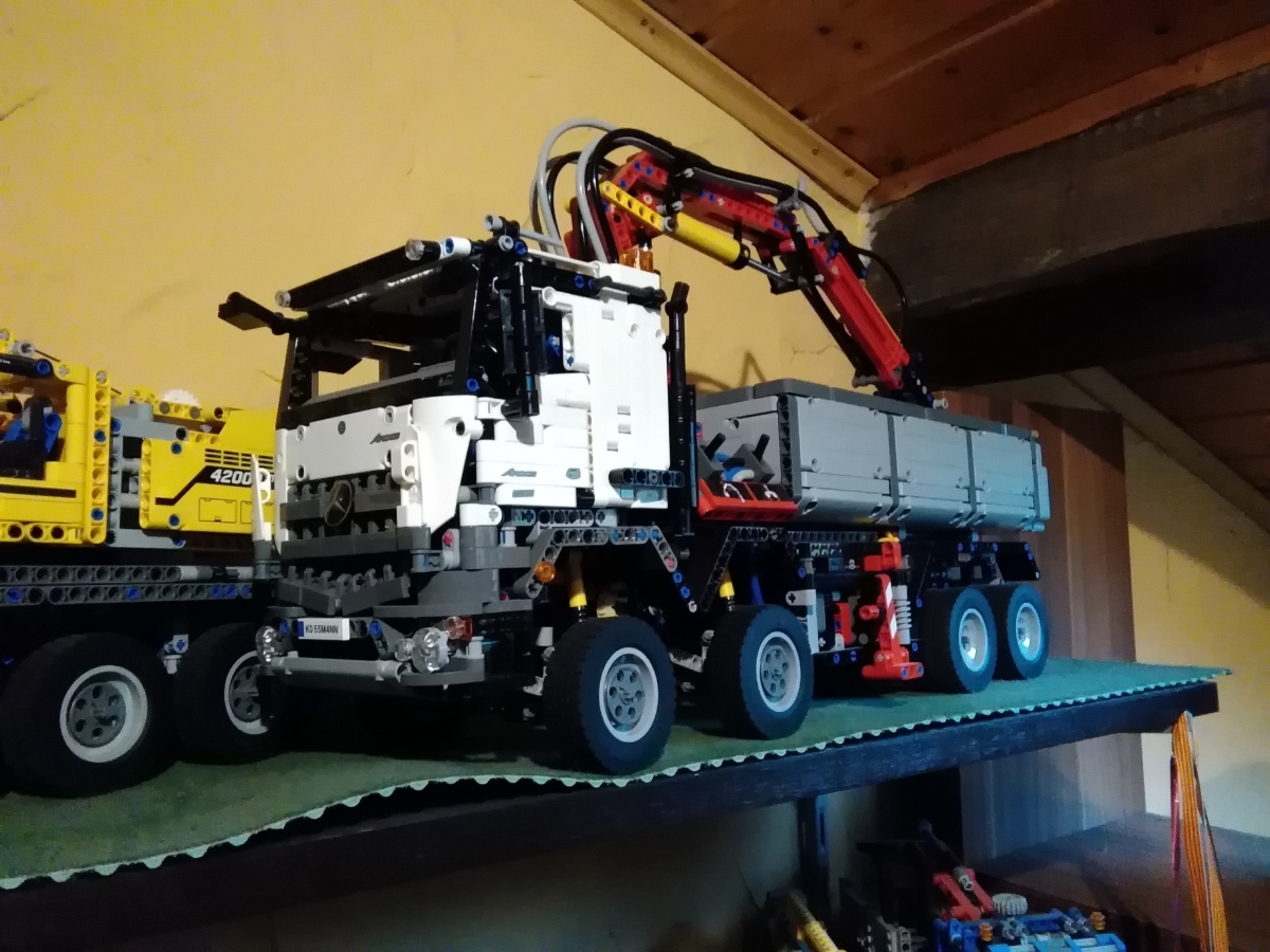Lego Technic 42043 Mercedes-Benz Arocs 3245