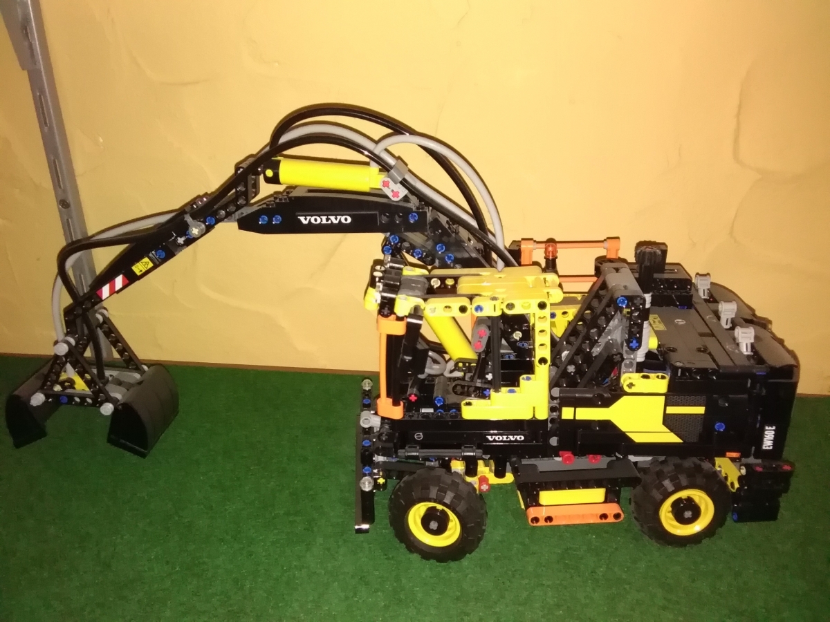 Lego Technic 42053 VOLVO EW160E