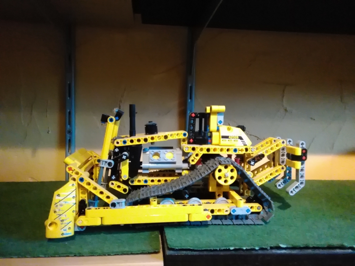 Lego Technic 42028 Bulldozer
