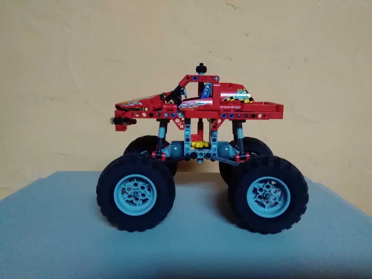 Lego Technic 42005 Monster Truck