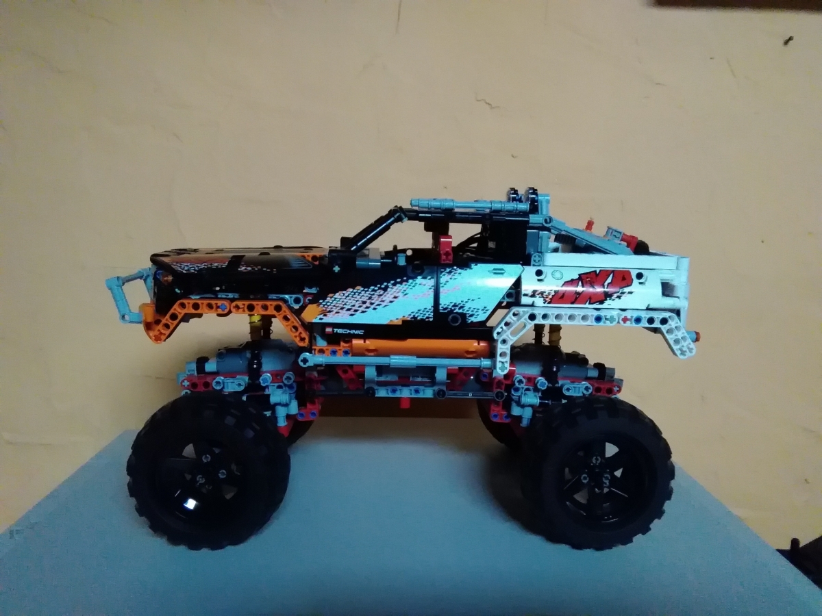 Lego Technic 9398 4x4 Offroader